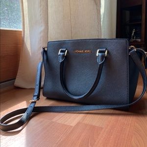 Michael Kors Selma Bag